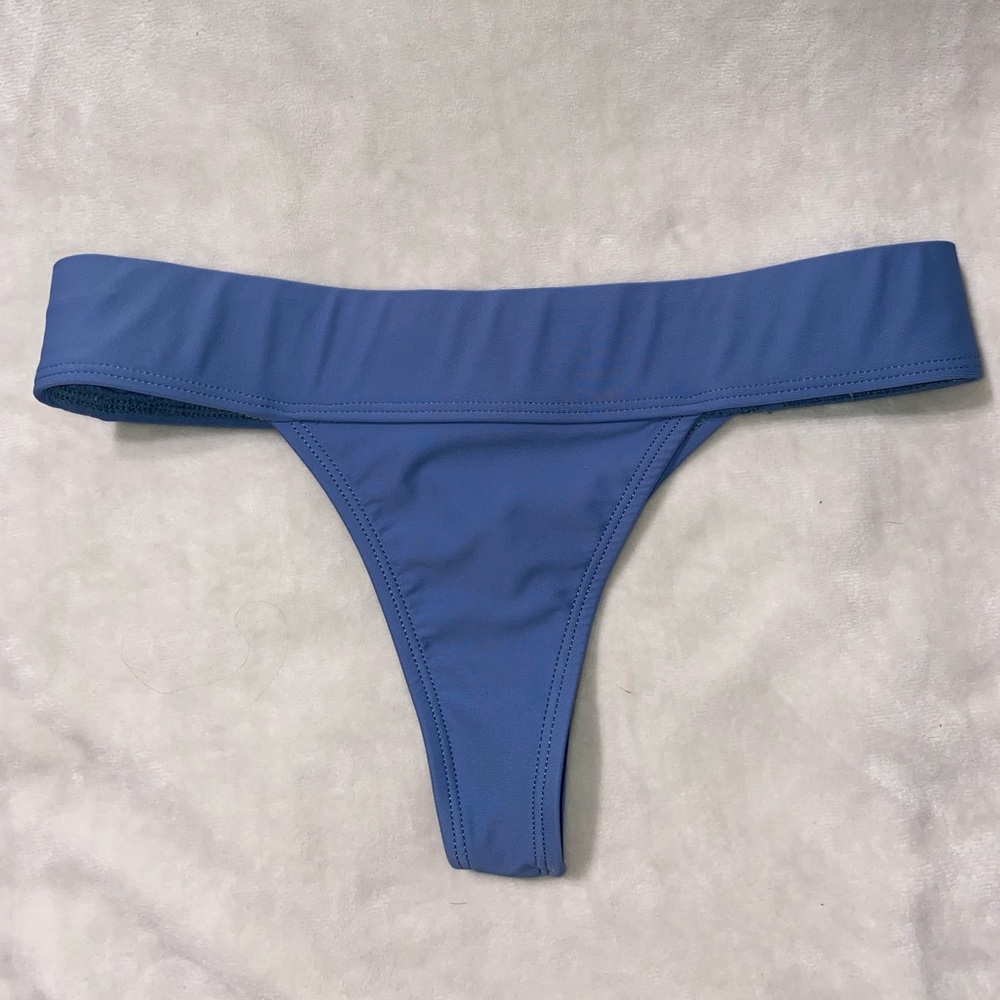 Boutine LA. Laguna Blue Surf Bottoms. Size Small.